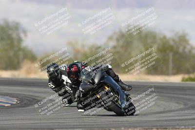 media/Nov-16-2025-Race Pace (Sun) [[8c5fa54630]]/Verified Riders/2-Turn 7 (945am)/